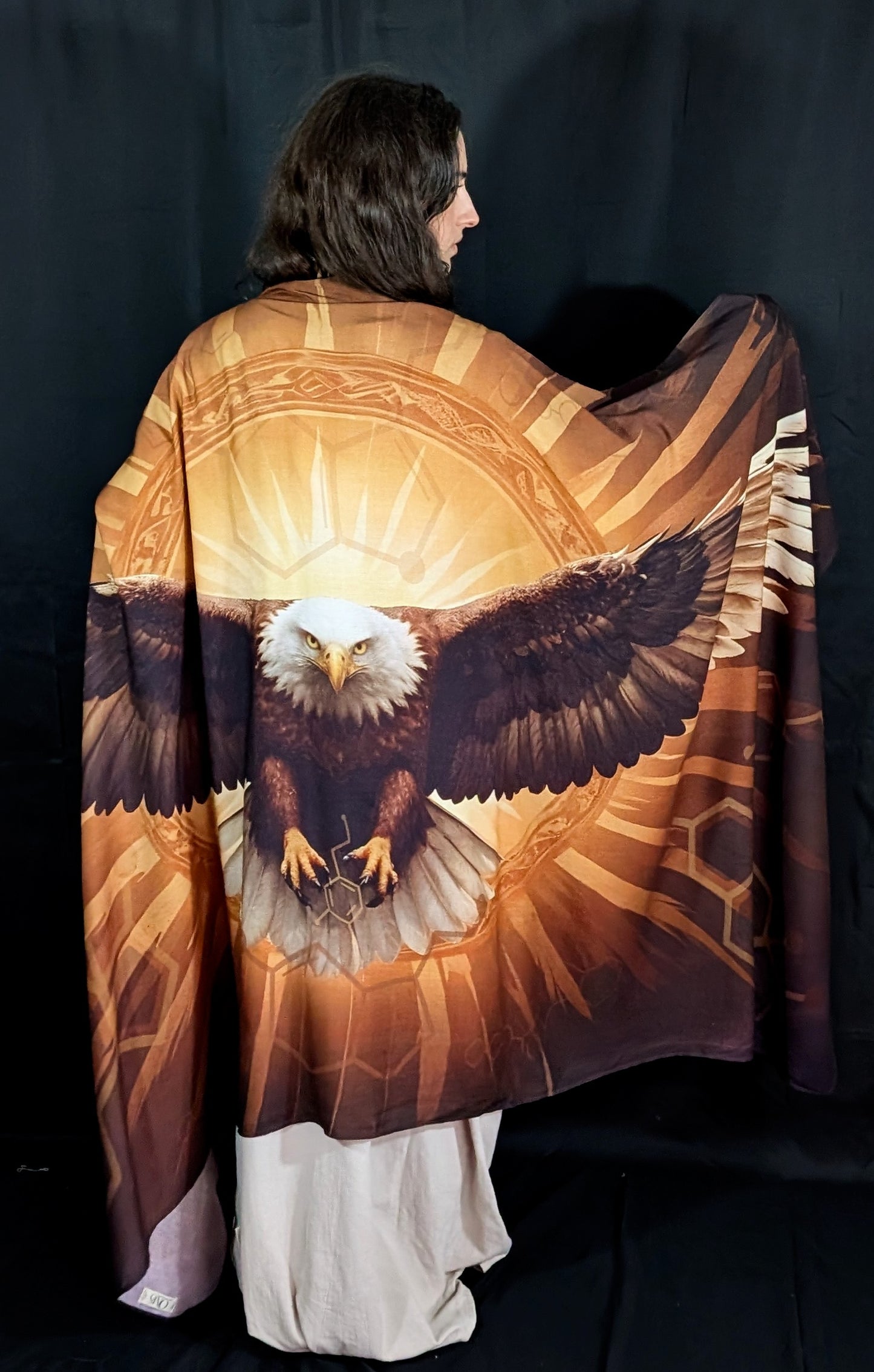 Organic Cotton Strength Shawl – Eagle Design for Confidence & Power