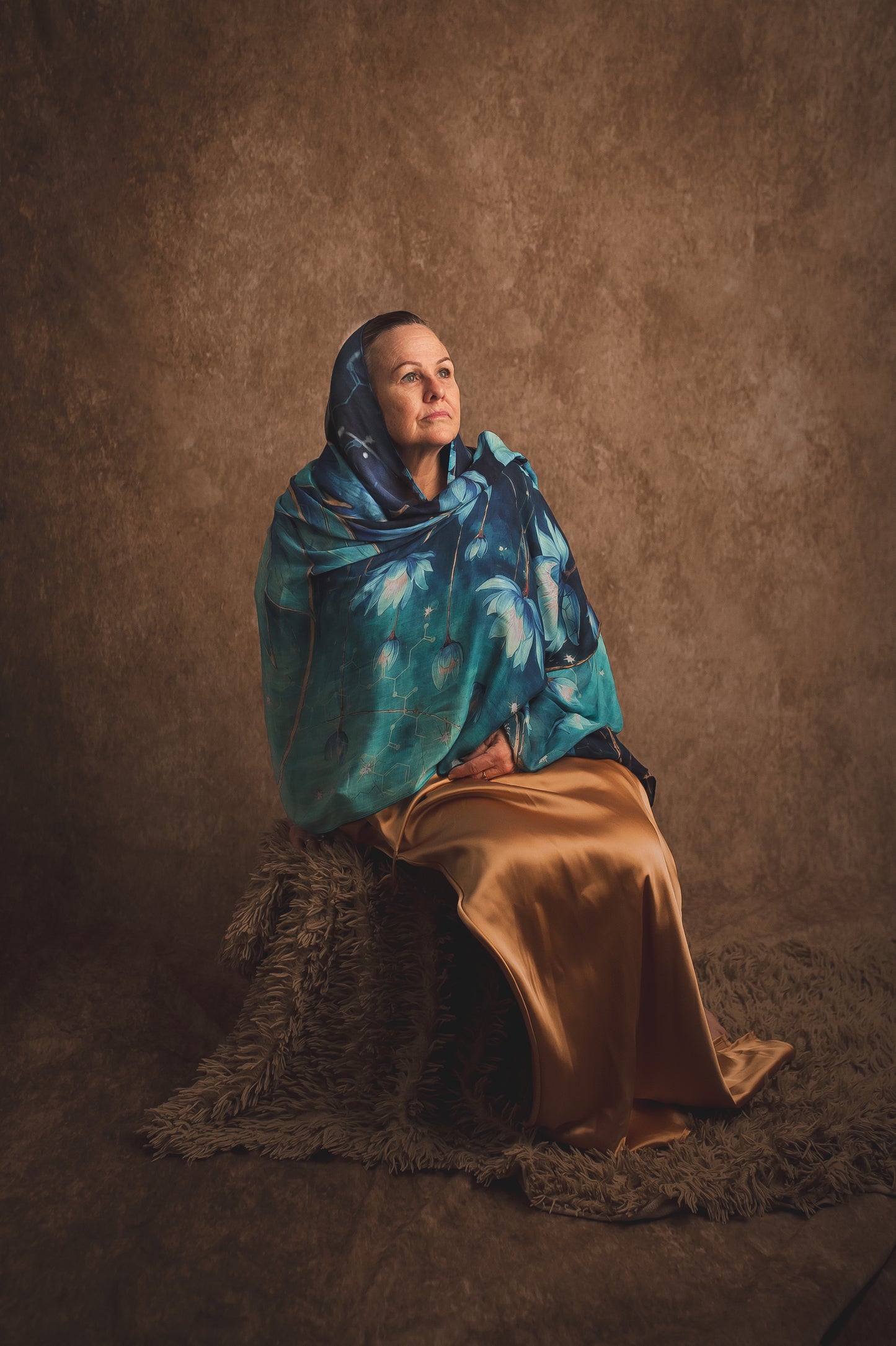 Blue Lotus Intuition Shawl – Inner Guidance & Spiritual Clarity